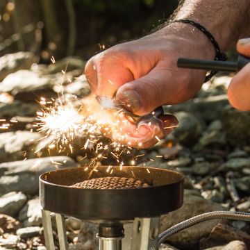 Morakniv Bushcraft LMF Feuerstartermesser